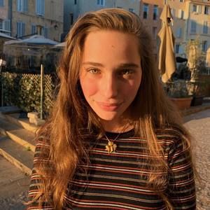 Meet your Posher, Julia